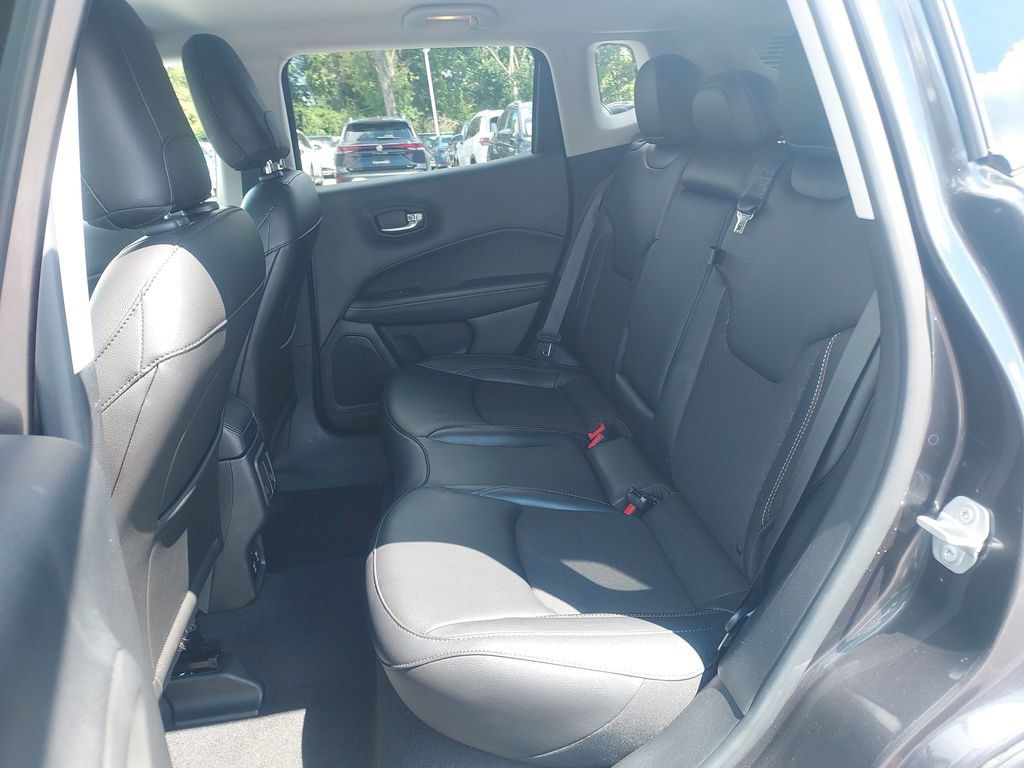 Used 2021 Jeep Compass Latitude w/ Convenience Group AWD/4WD image 28