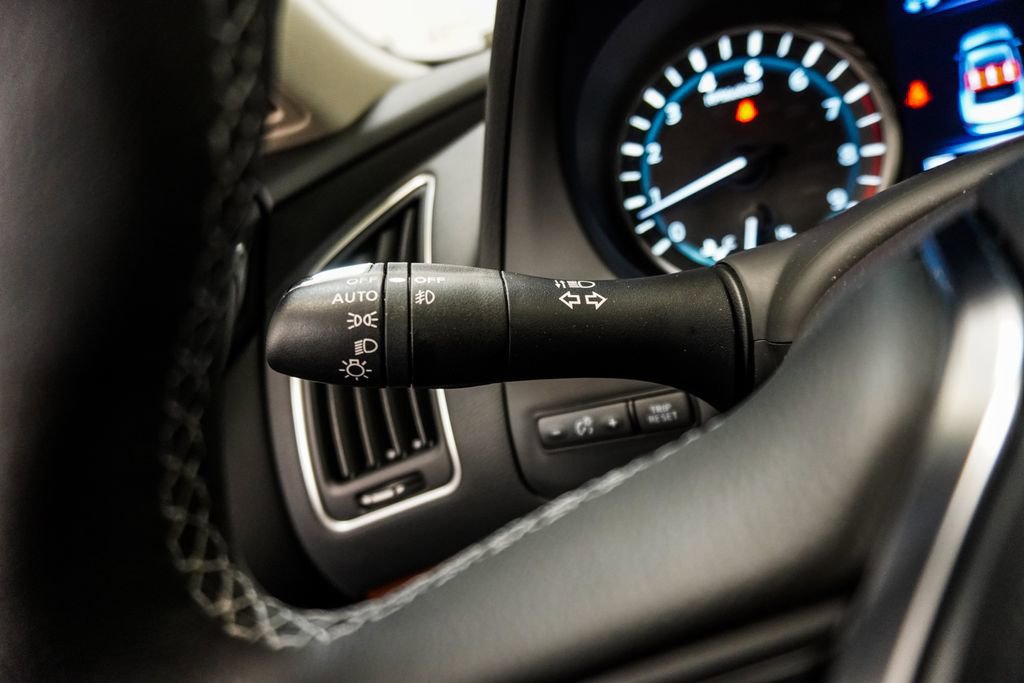 Used 2023 INFINITI Q50 Luxe w/ Cargo Package RWD image 18