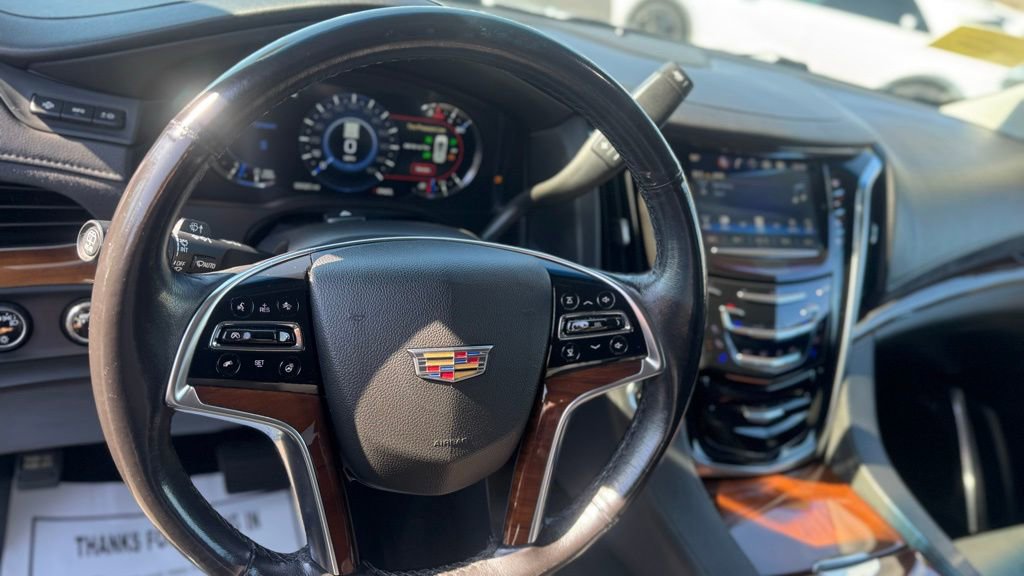 Used 2019 Cadillac Escalade Luxury w/ LPO, Radiant Package image 13