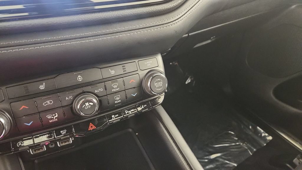 Used 2022 Dodge Durango GT AWD/4WD image 19