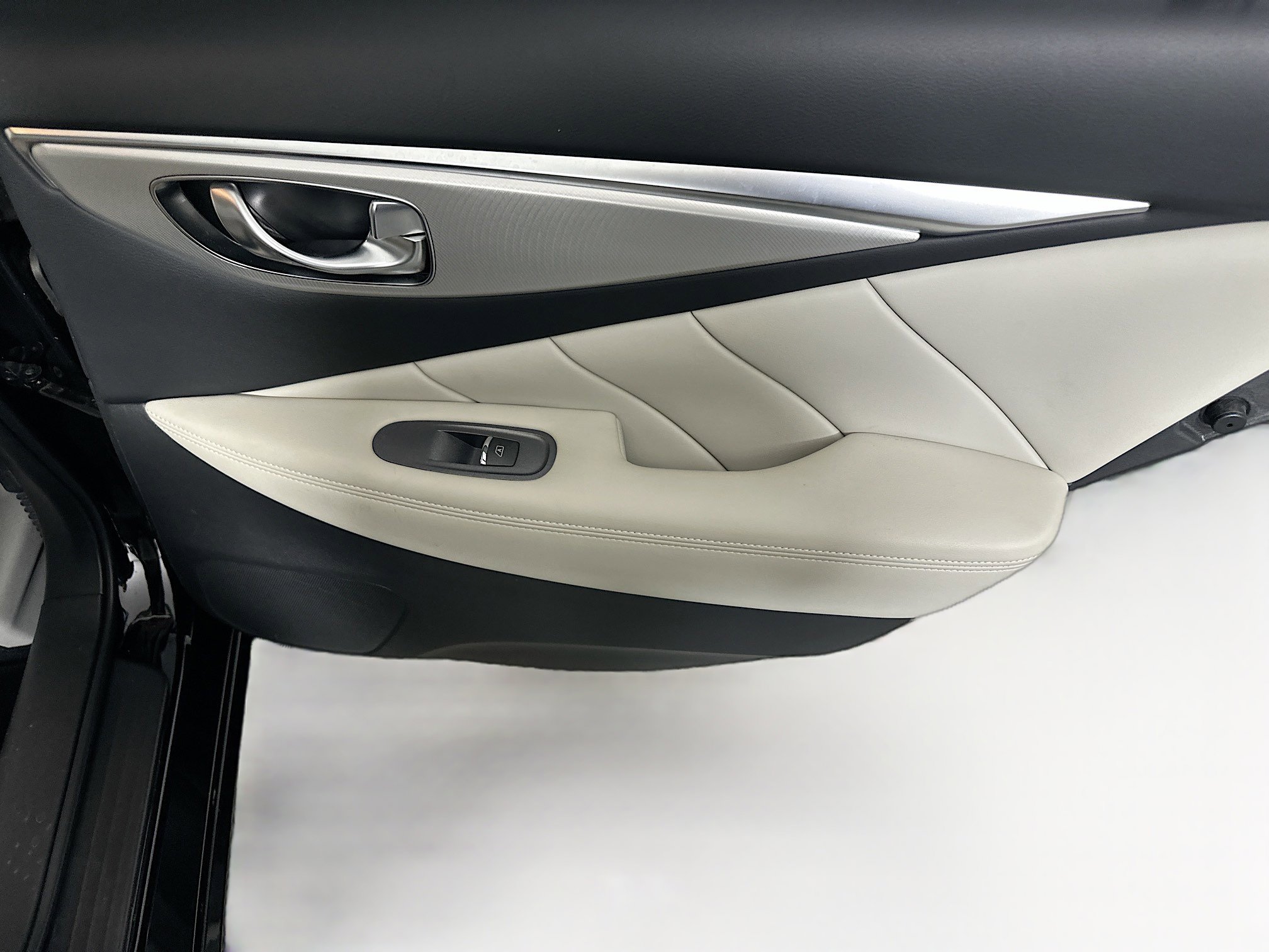 Used 2022 INFINITI Q50 Luxe w/ Cargo Package image 28