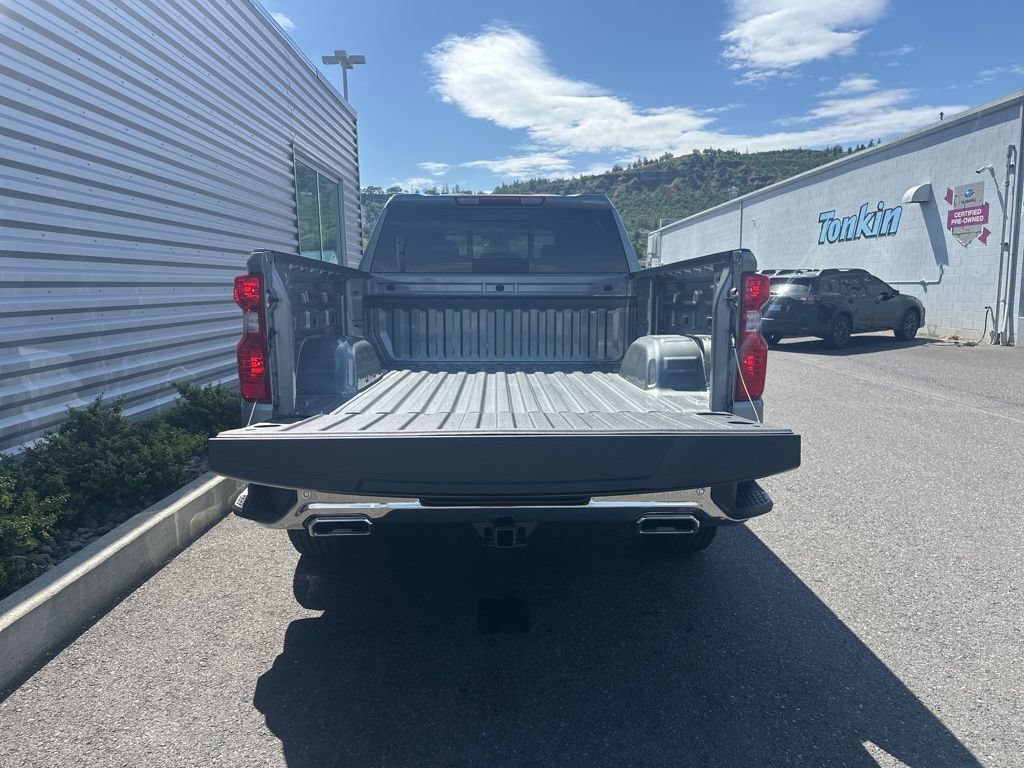 New 2026 Chevrolet Silverado 1500 LT w/ Z71 Off-Road Package AWD/4WD image 4