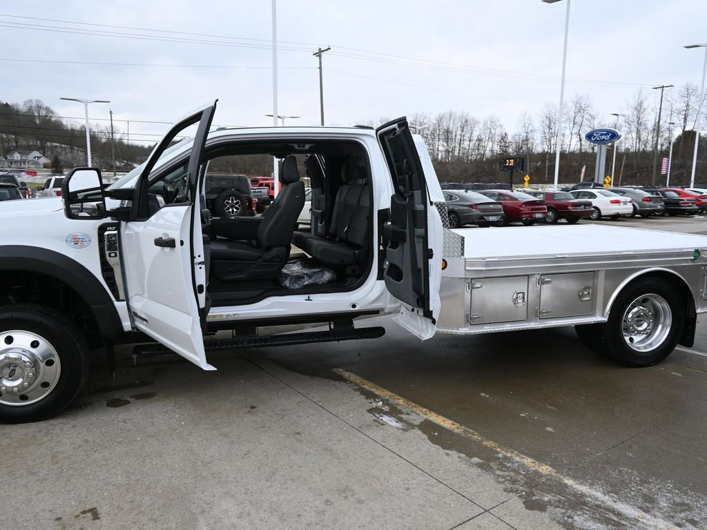 Used 2024 Ford F550 2WD SuperCab Super Duty image 96