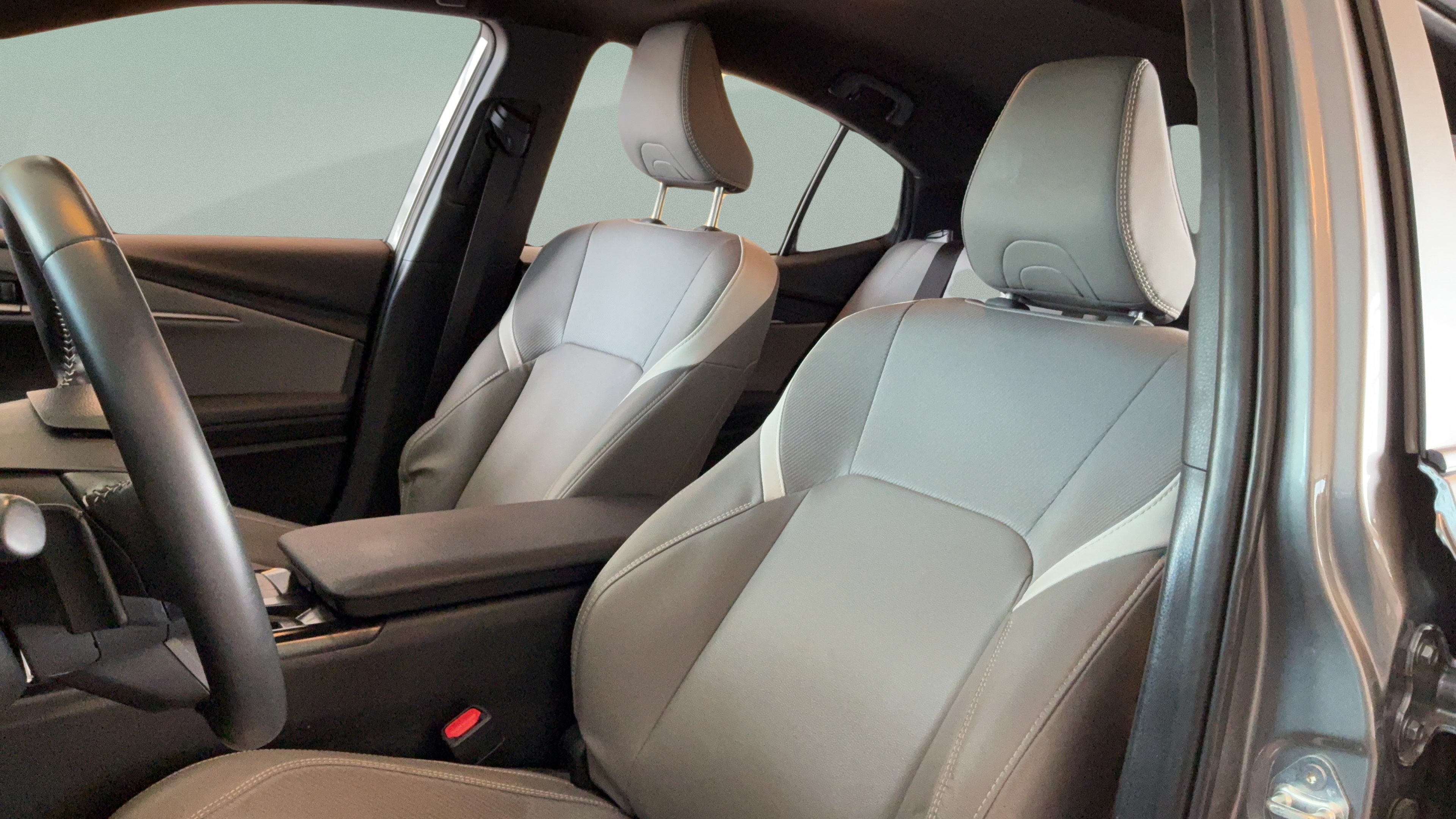 Used 2025 Toyota Camry SE w/ Convenience Package FWD image 24