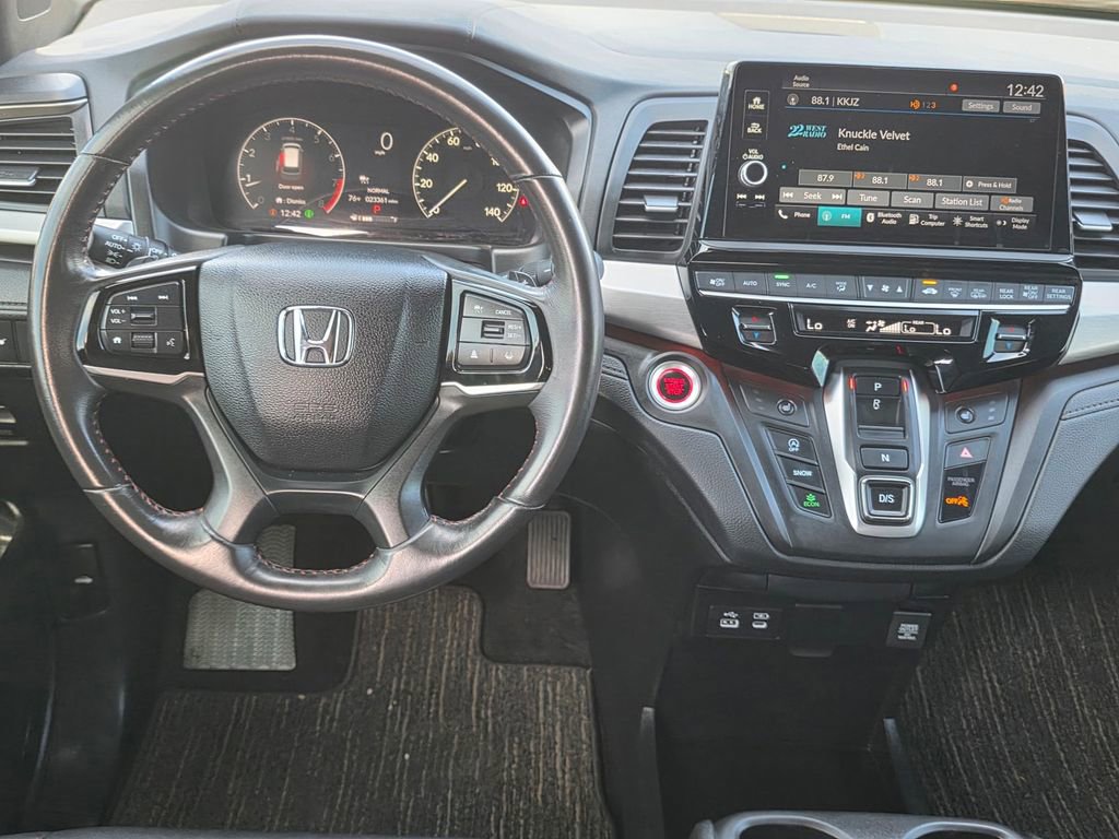 Used 2025 Honda Odyssey Sport-L image 19