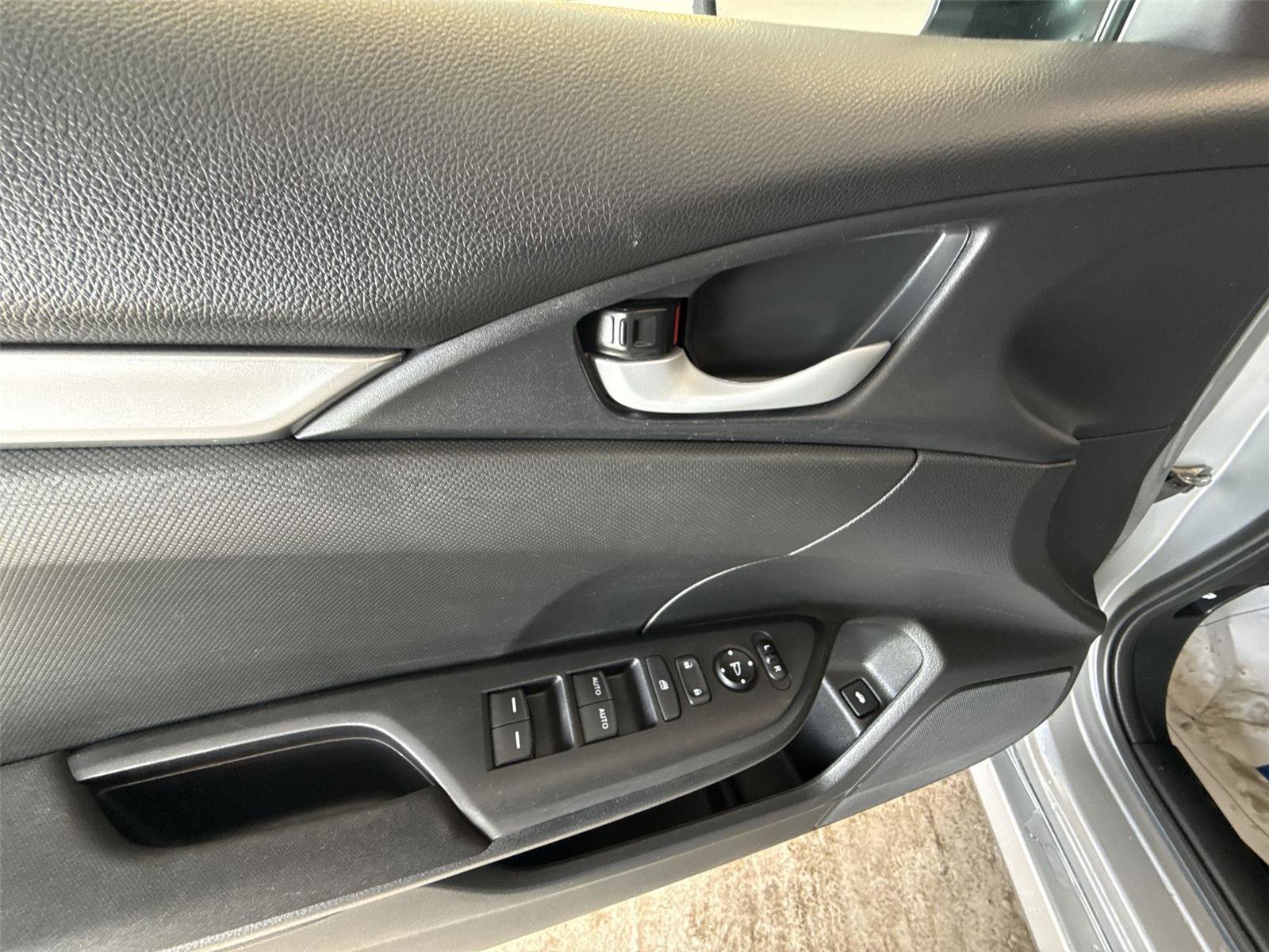 Used 2021 Honda Civic LX image 15