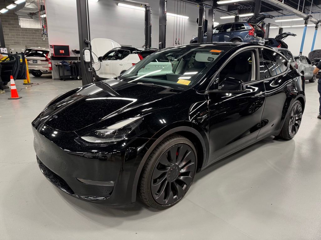 Used 2022 Tesla Model Y Performance image 1