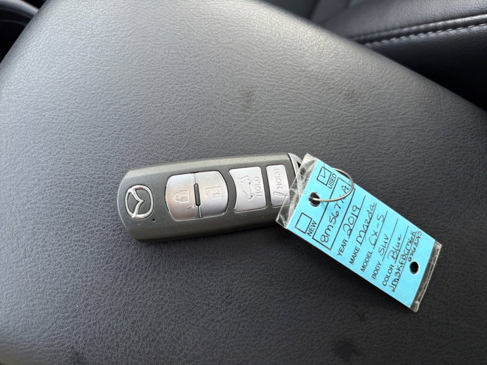 Used 2019 MAZDA CX-5 Touring image 34