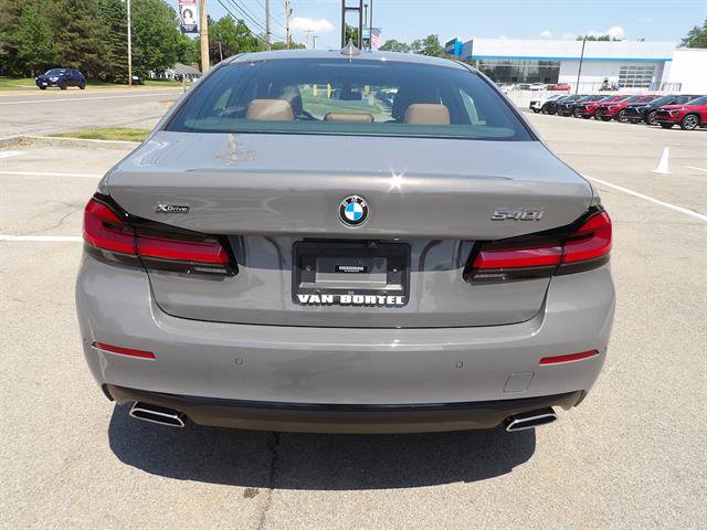 Used 2022 BMW 540i xDrive w/ Convenience Package AWD/4WD image 4