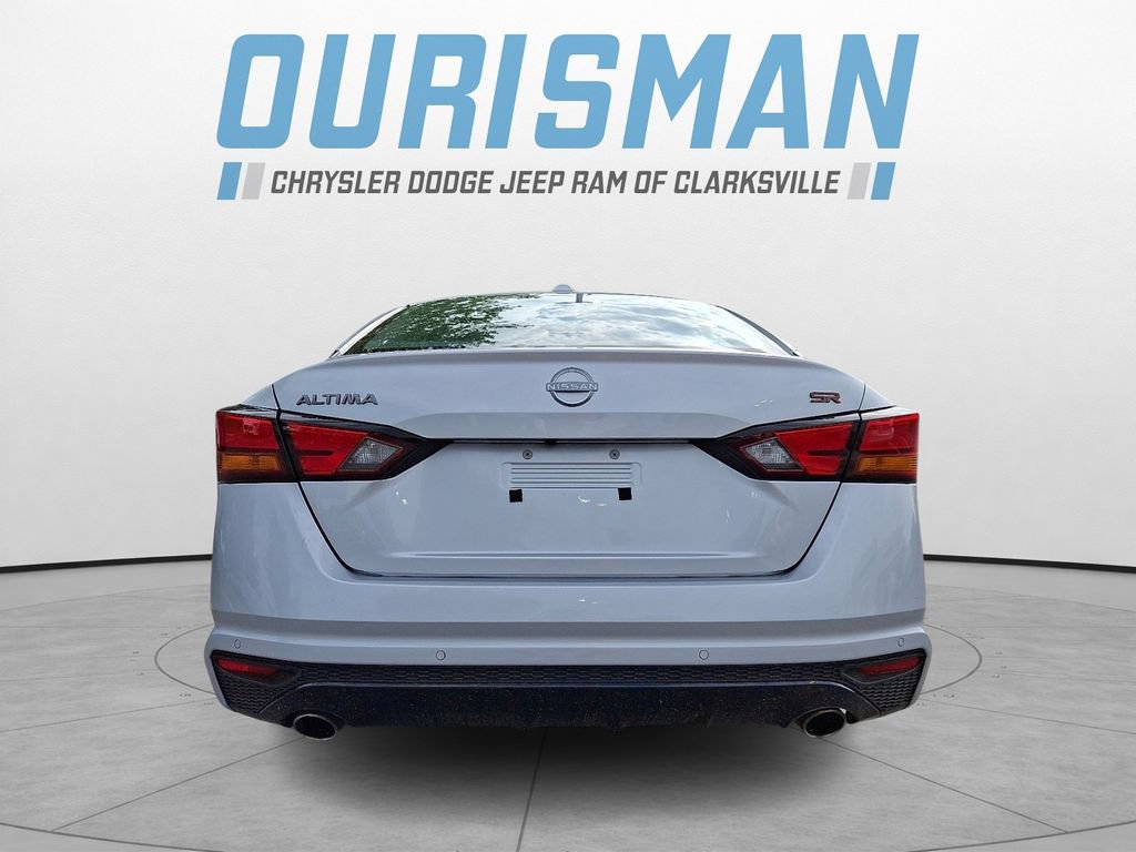 Used 2024 Nissan Altima 2.5 SR FWD image 5