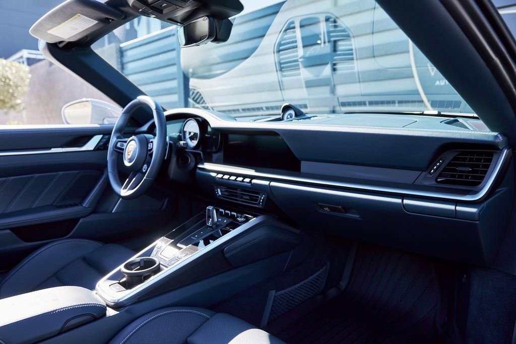 Used 2021 Porsche 911 Turbo S image 36