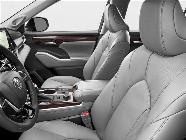 New 2026 Toyota Highlander Limited AWD/4WD image 6
