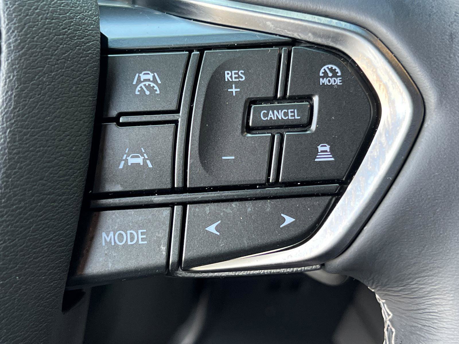 Used 2025 Lexus LX 700h Overtrail AWD/4WD image 27