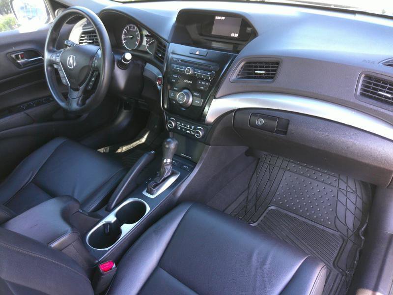 Used 2017 Acura ILX FWD image 19