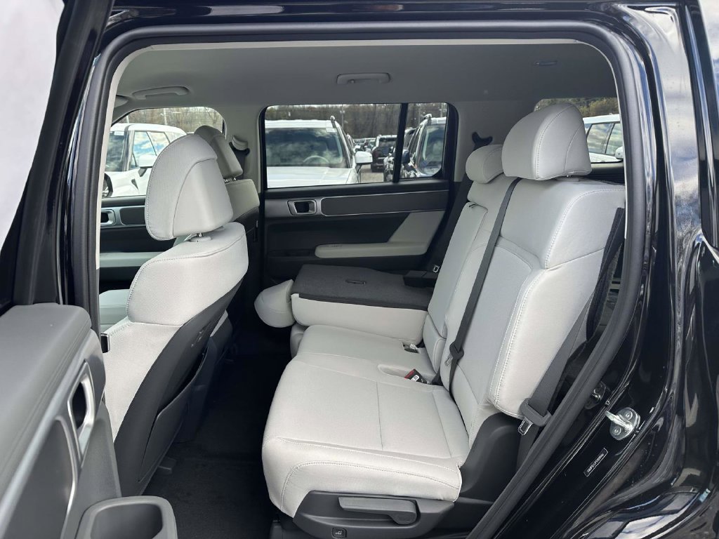 New 2026 Hyundai Santa Fe SE AWD/4WD image 12