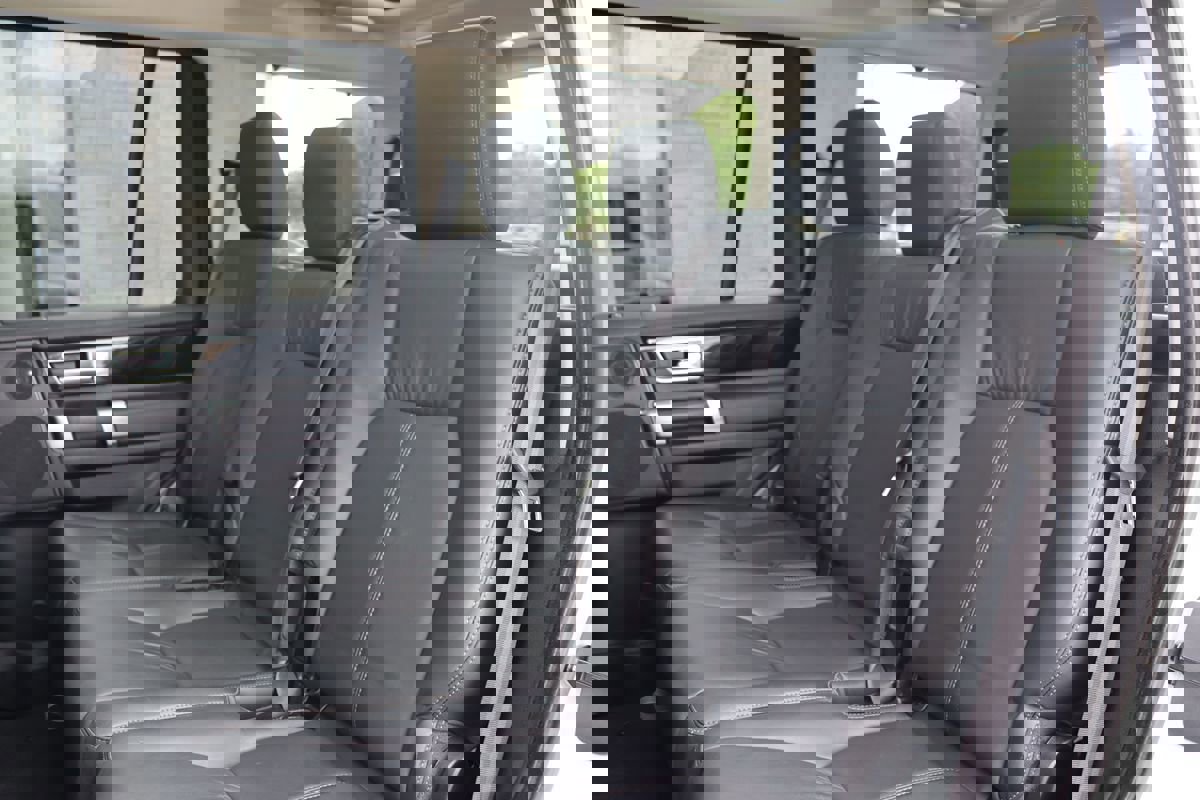 Used 2016 Land Rover LR4 HSE LUX image 39