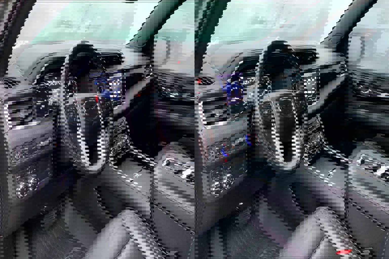 Used 2021 GMC Yukon XL Denali image 18