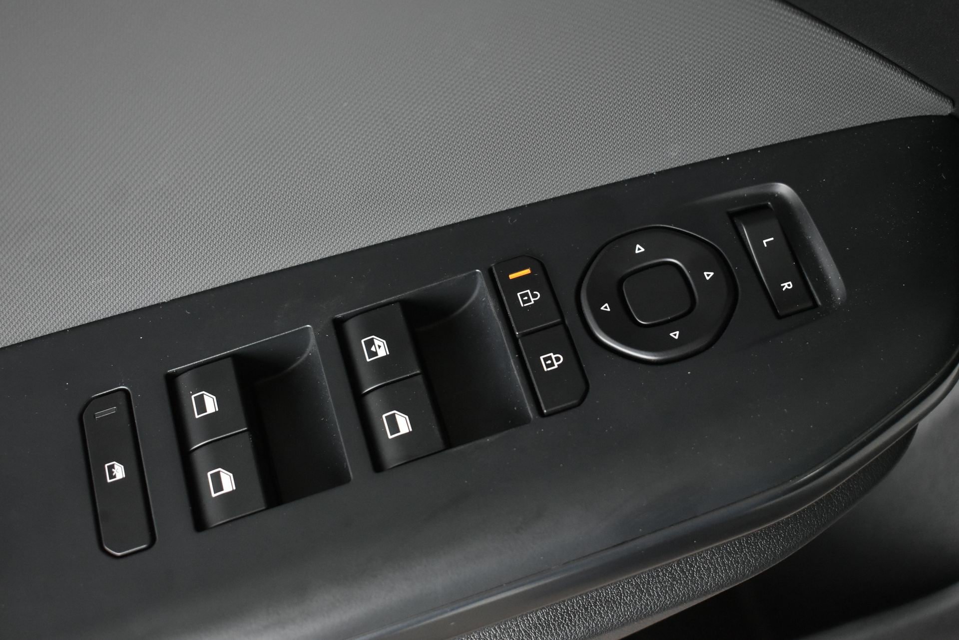 Used 2025 Kia K4 FWD image 13