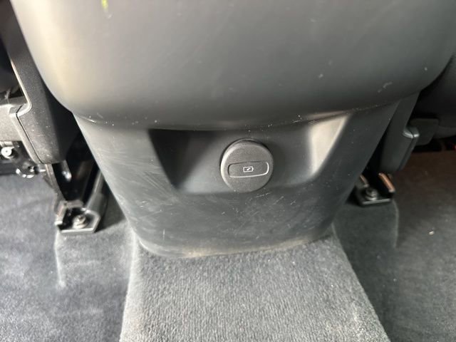 Certified 2023 Volvo XC90 B5 Plus image 16