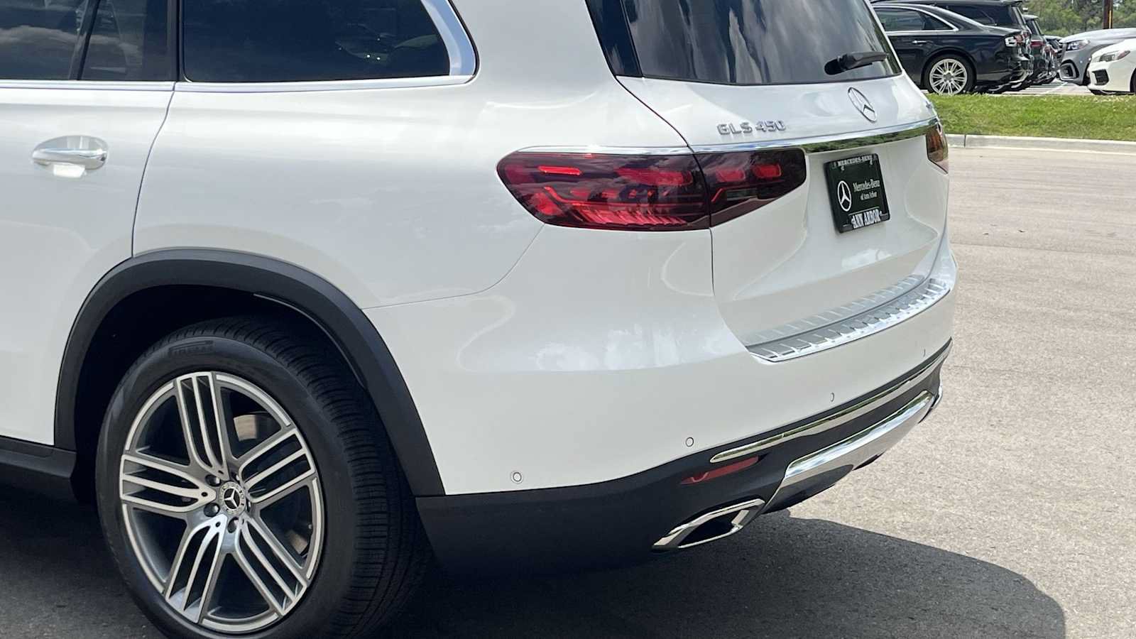 New 2026 Mercedes-Benz GLS 450 4MATIC image 53