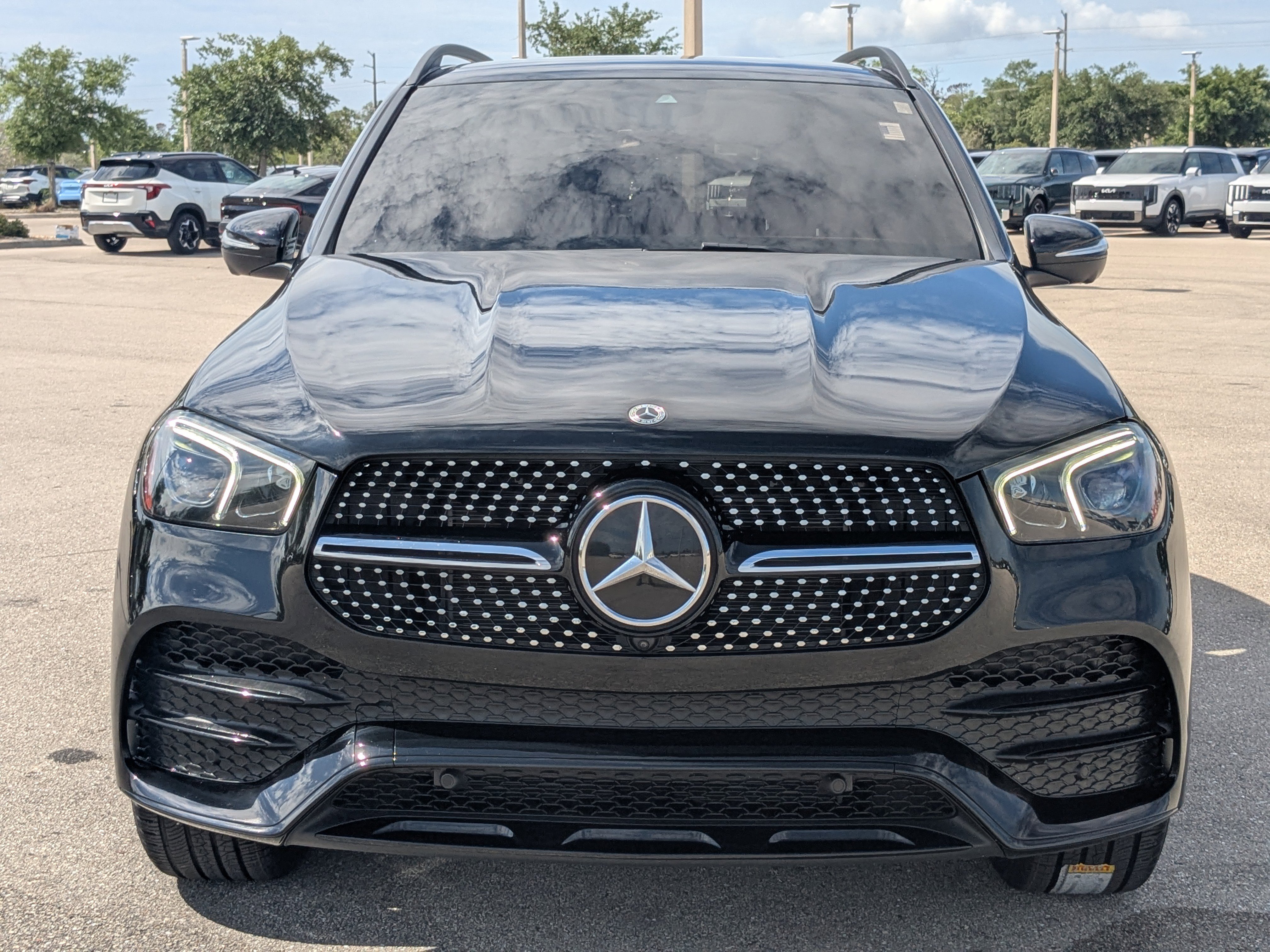 Used 2023 Mercedes-Benz GLE 350 w/ AMG Line Exterior image 3