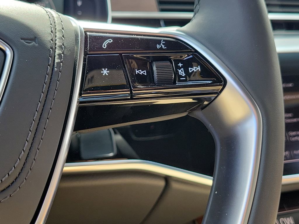 New 2026 Audi A8 L 3.0T image 10