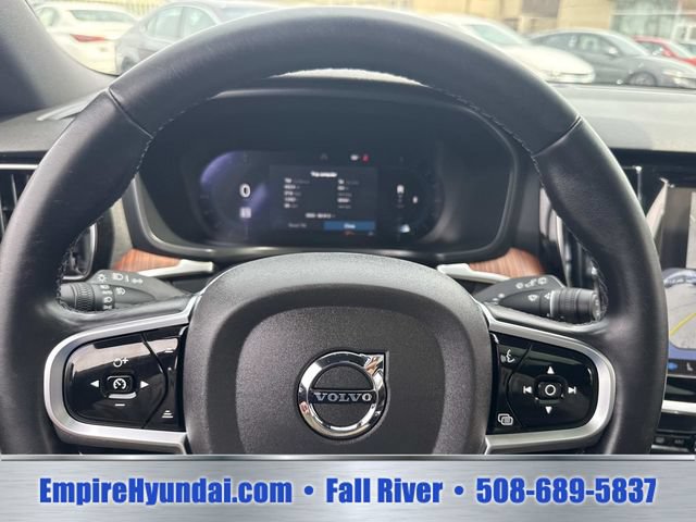 Used 2025 Volvo V60 B5 Cross Country Plus AWD/4WD image 29