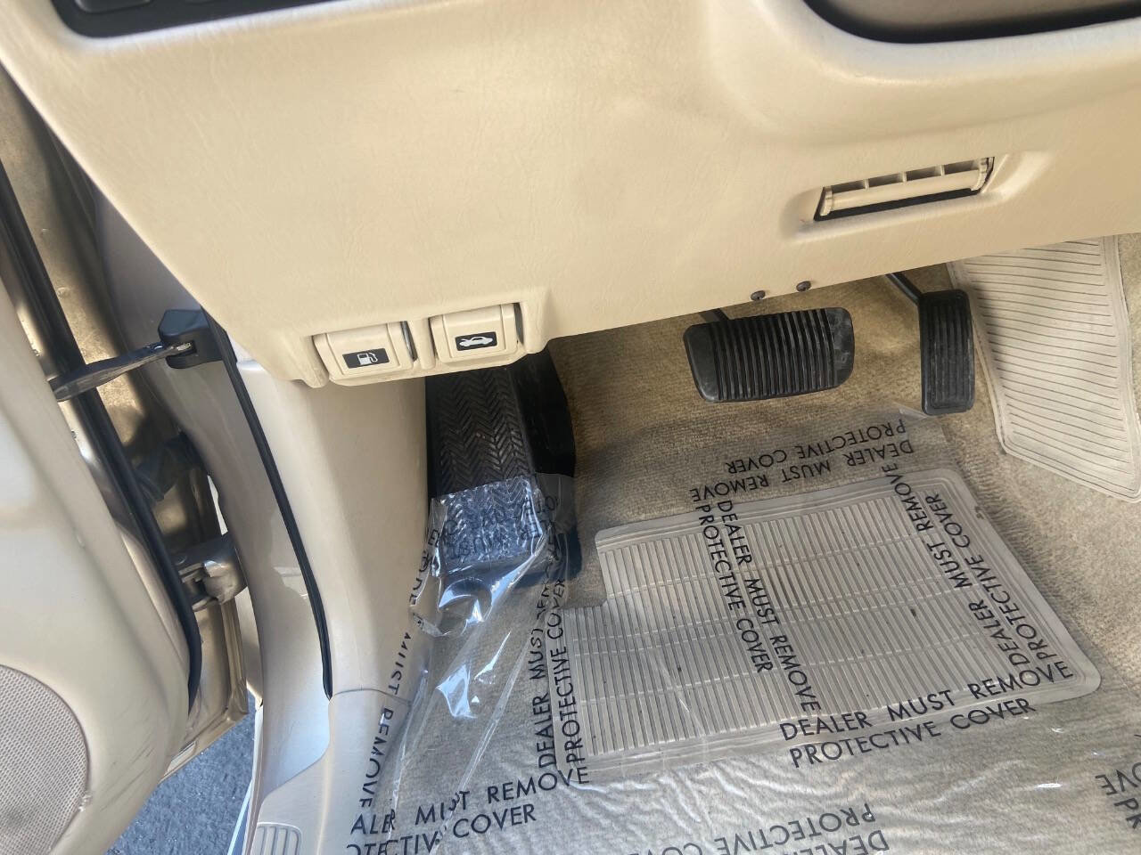 Used 2003 Toyota Land Cruiser image 14