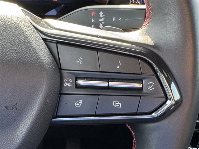 Certified 2025 Chevrolet Traverse RS image 15