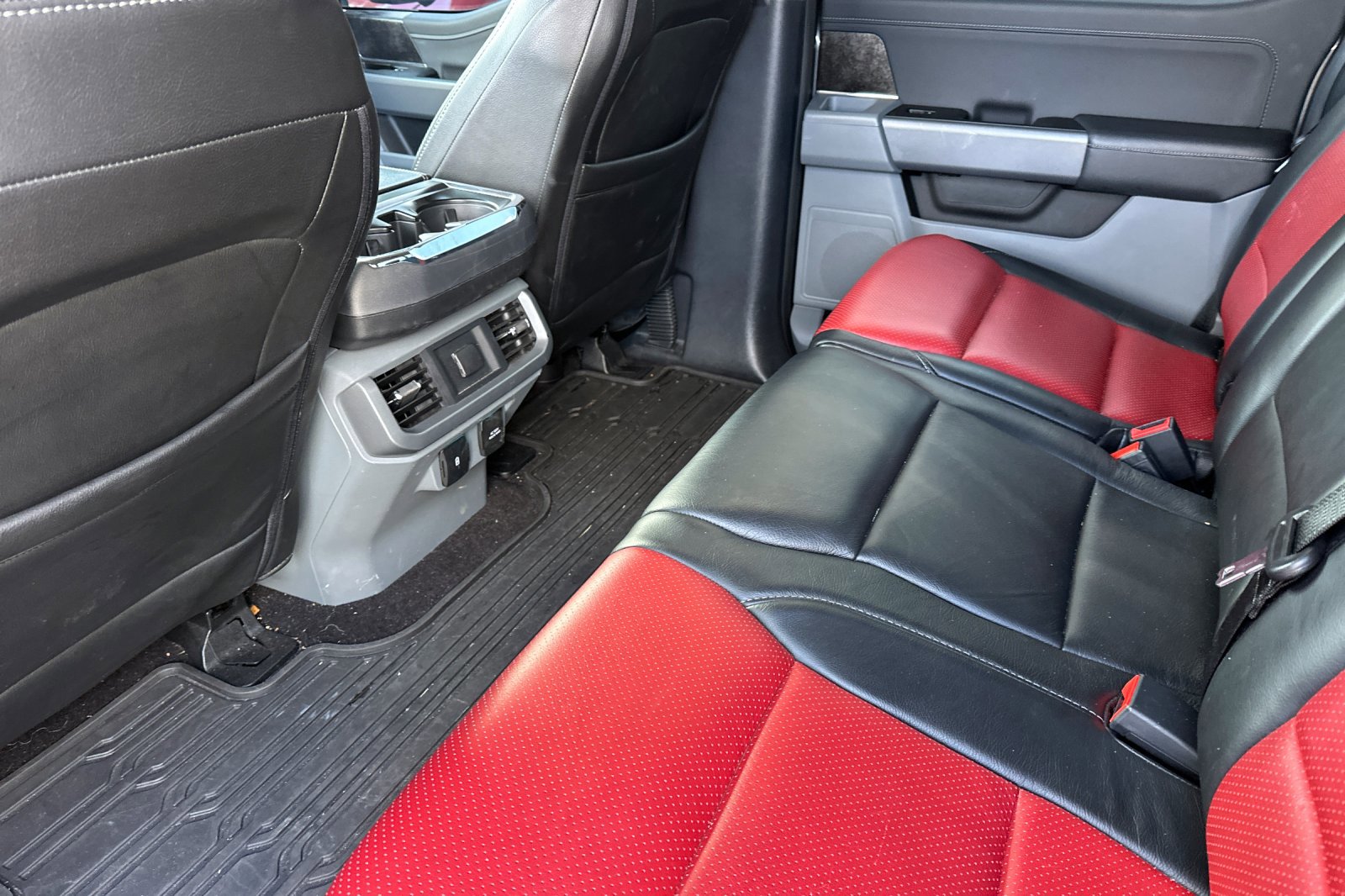 Used 2021 Ford F150 XLT w/ Equipment Group 302A High image 11