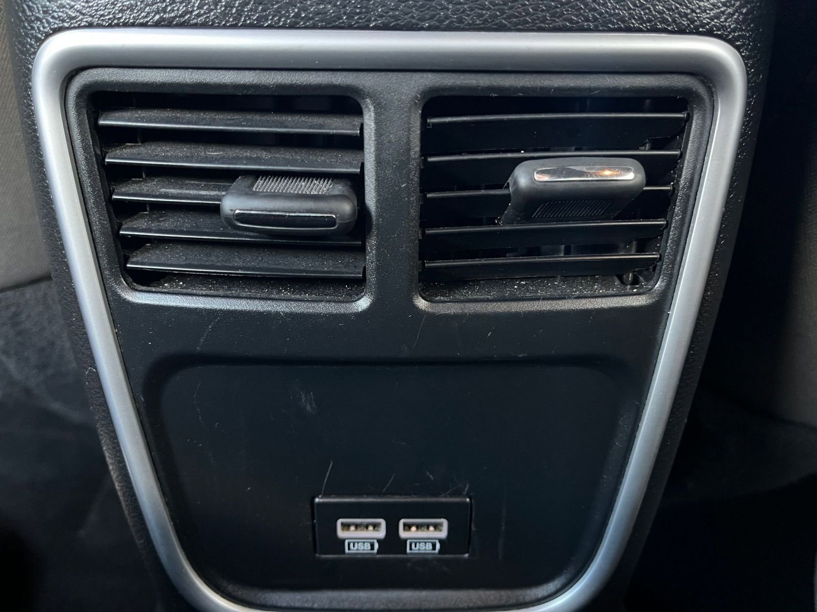 Used 2022 Dodge Charger SXT image 24