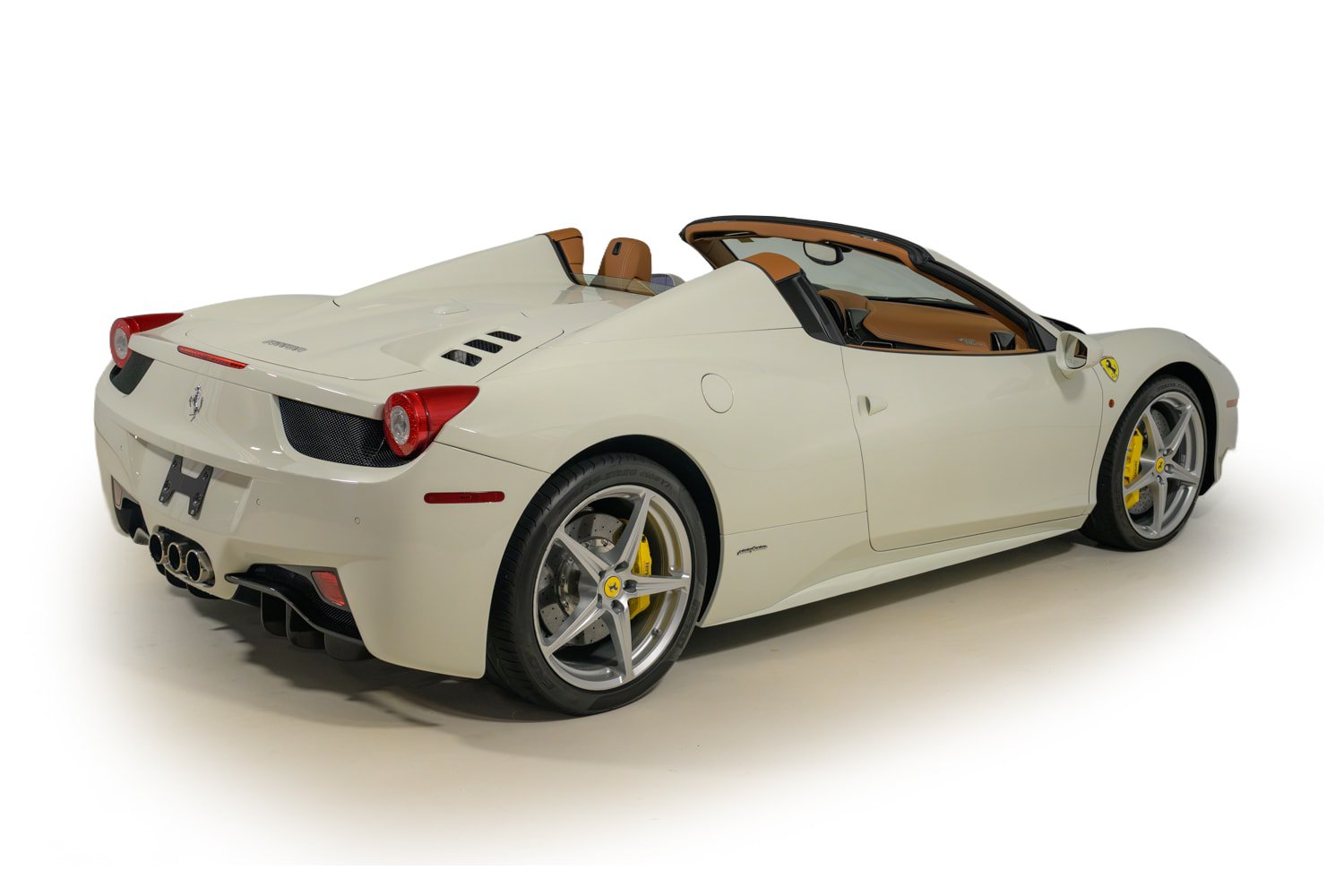 Certified 2015 Ferrari 458 Spider RWD image 16