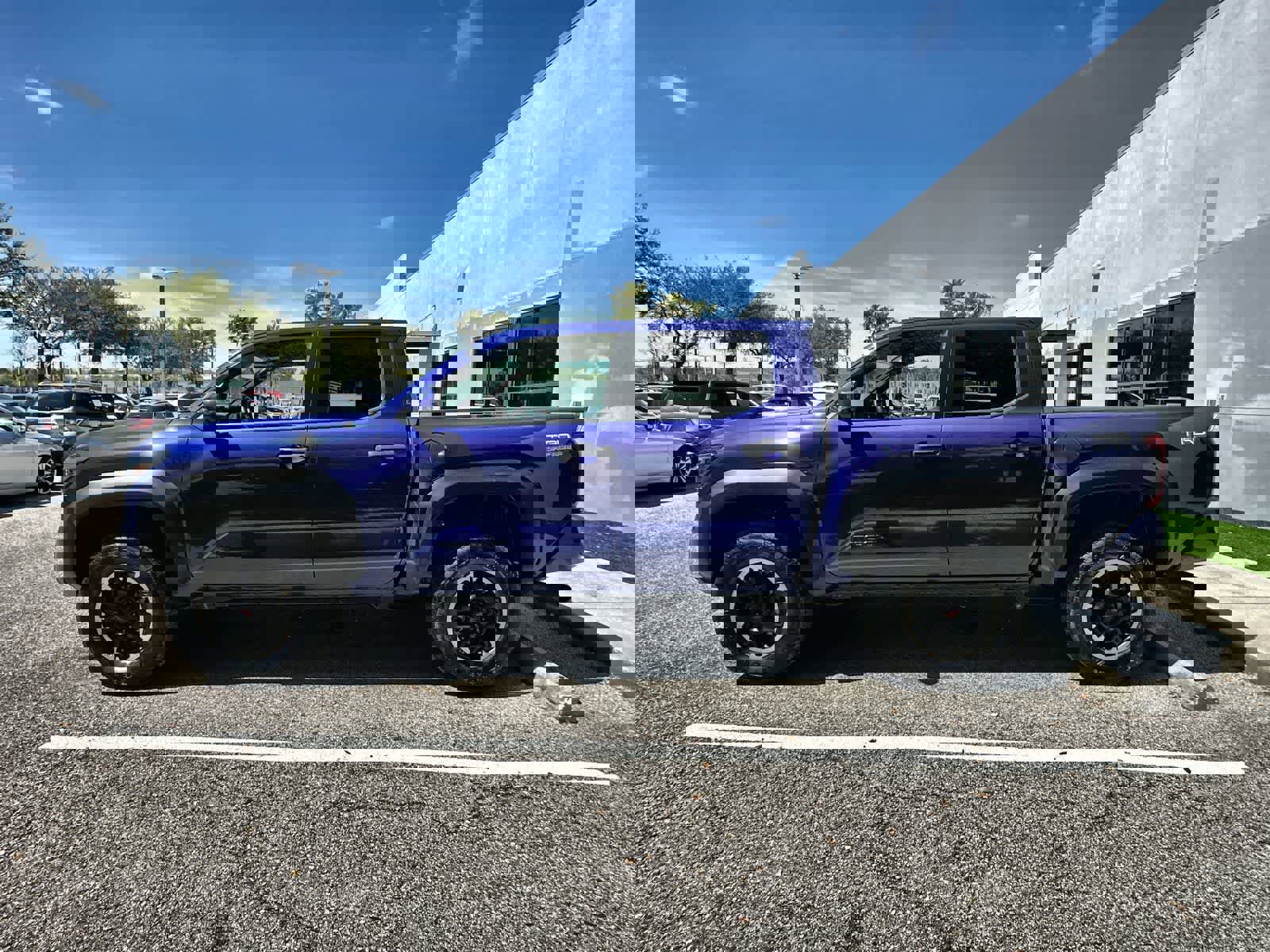 Used 2024 Toyota Tacoma TRD Off-Road image 5