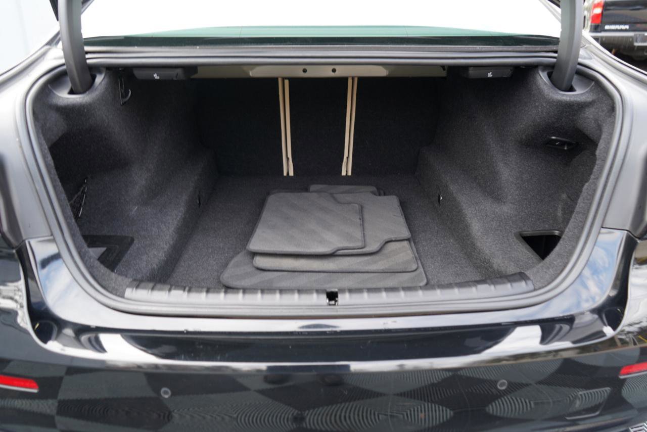 Used 2021 BMW 530i xDrive 530i xDrive Sedan w/ Convenience Package image 52