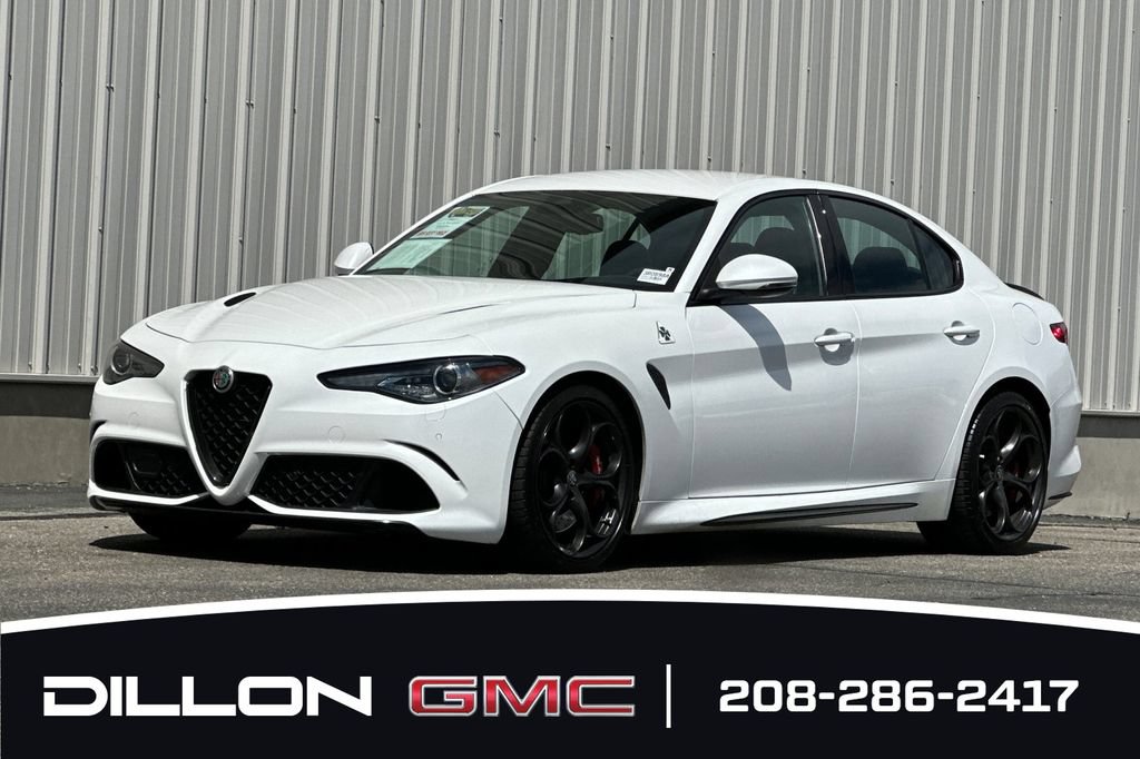 Used 2017 Alfa Romeo Giulia Quadrifoglio RWD image 8
