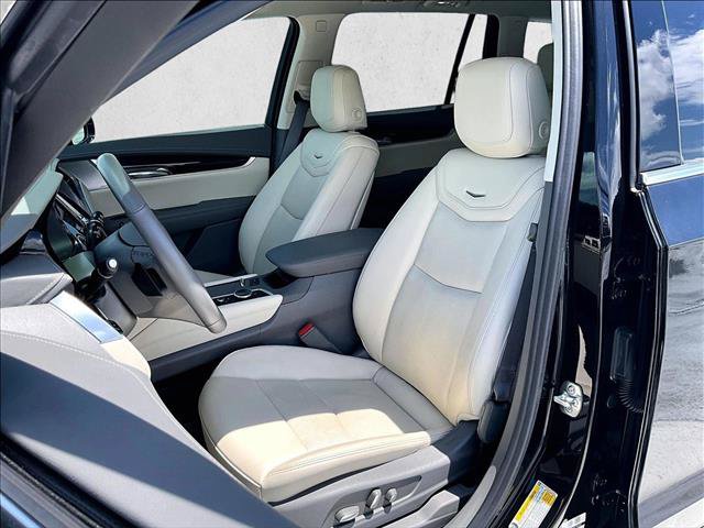 Certified 2025 Cadillac XT6 Premium Luxury w/ Technology Package FWD image 27