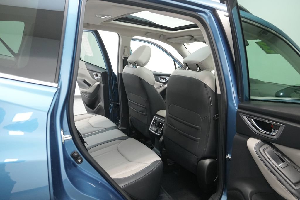 Used 2023 Subaru Forester Limited w/ Popular Package #3 image 28