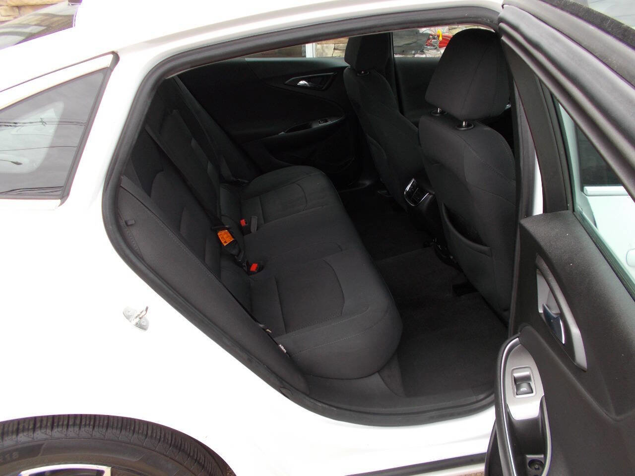 Used 2016 Chevrolet Malibu LT image 19
