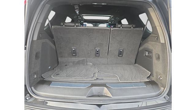 Certified 2024 Cadillac Escalade Sport Platinum w/ LPO, ONYX Package AWD/4WD image 36