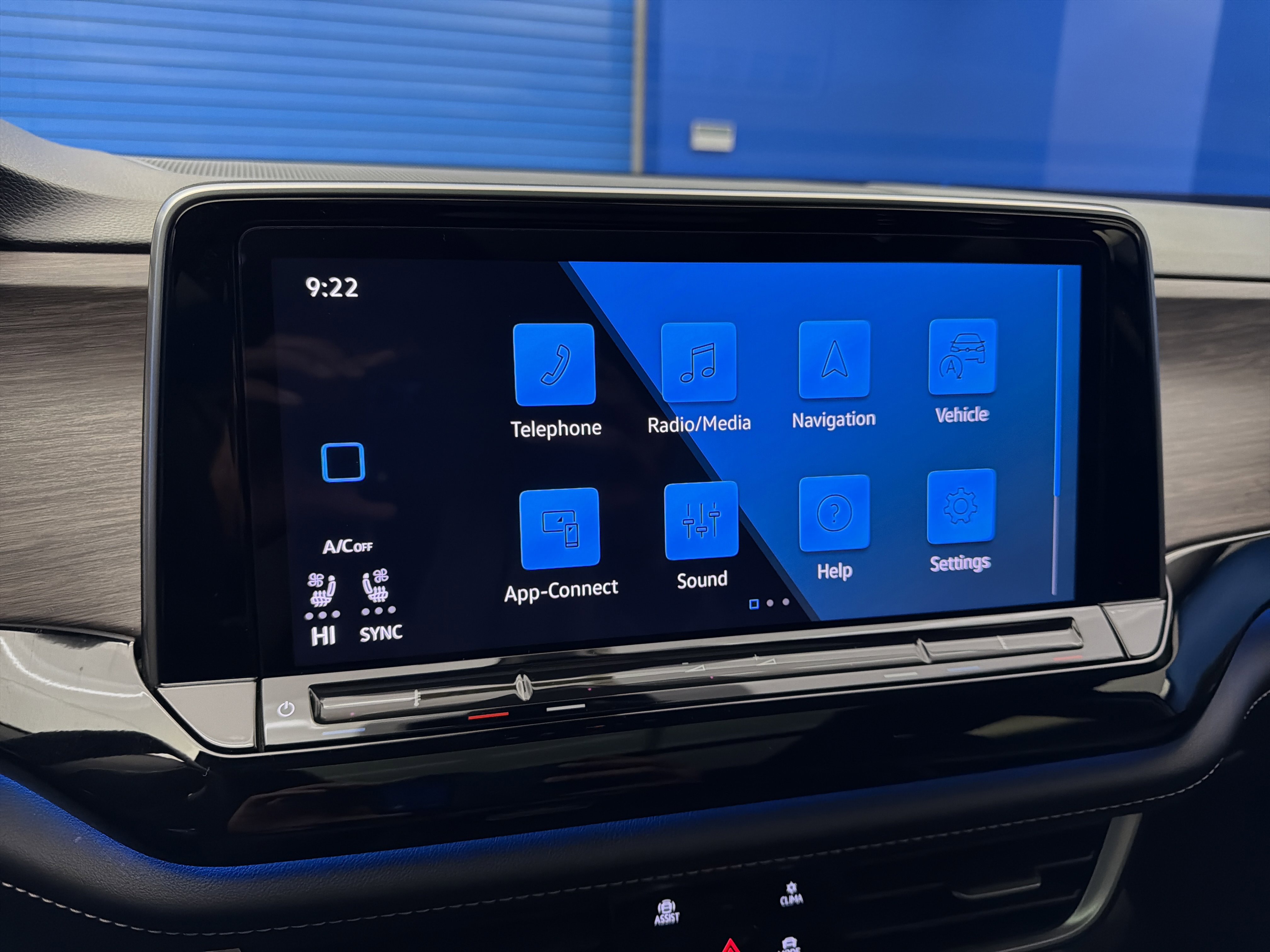 Used 2024 Volkswagen Atlas SEL image 19