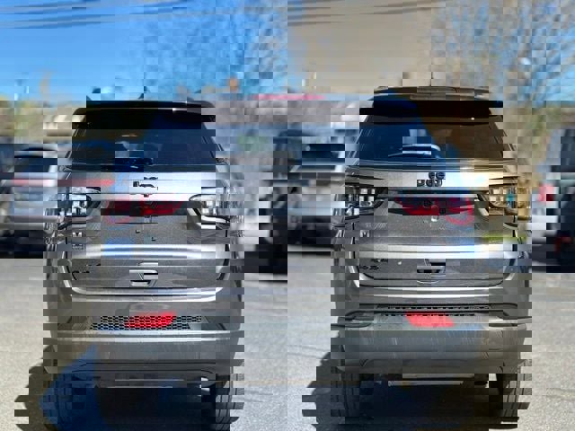 Used 2023 Jeep Compass Altitude image 4