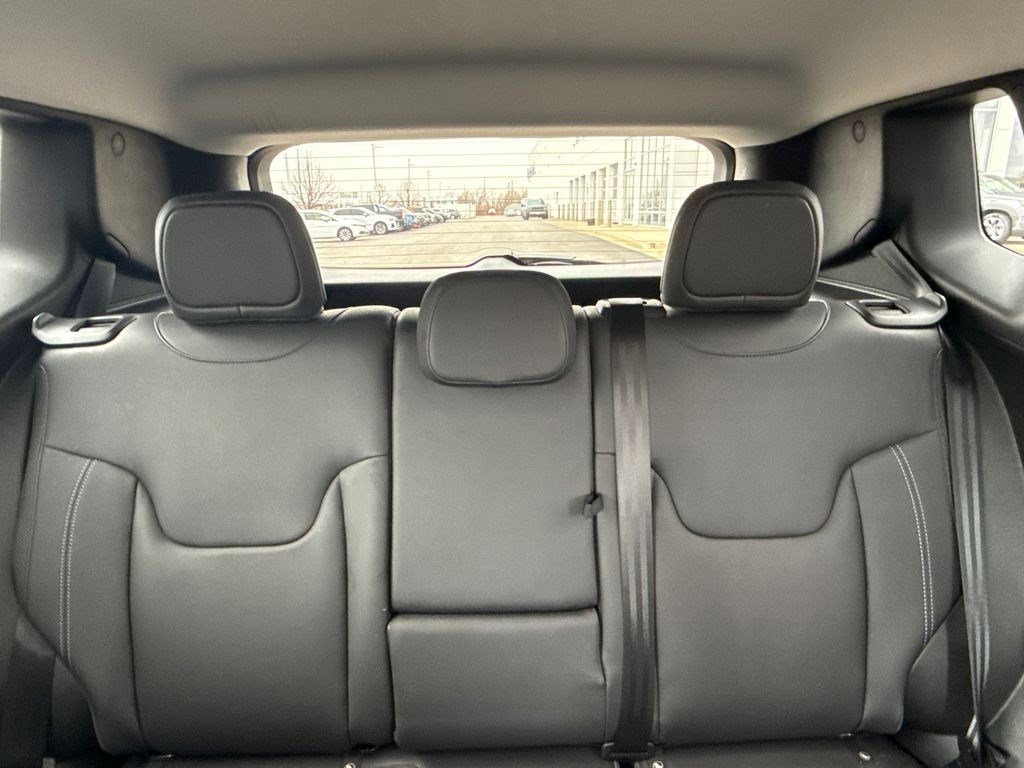 Used 2021 Jeep Renegade Limited image 18