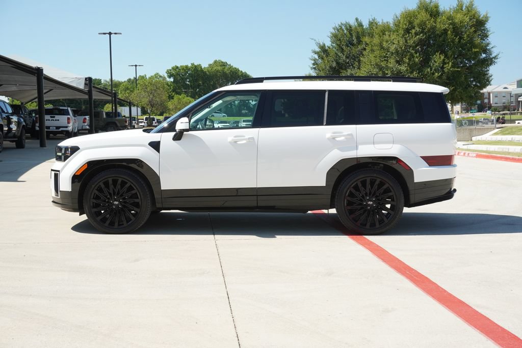 Used 2025 Hyundai Santa Fe Calligraphy FWD image 2