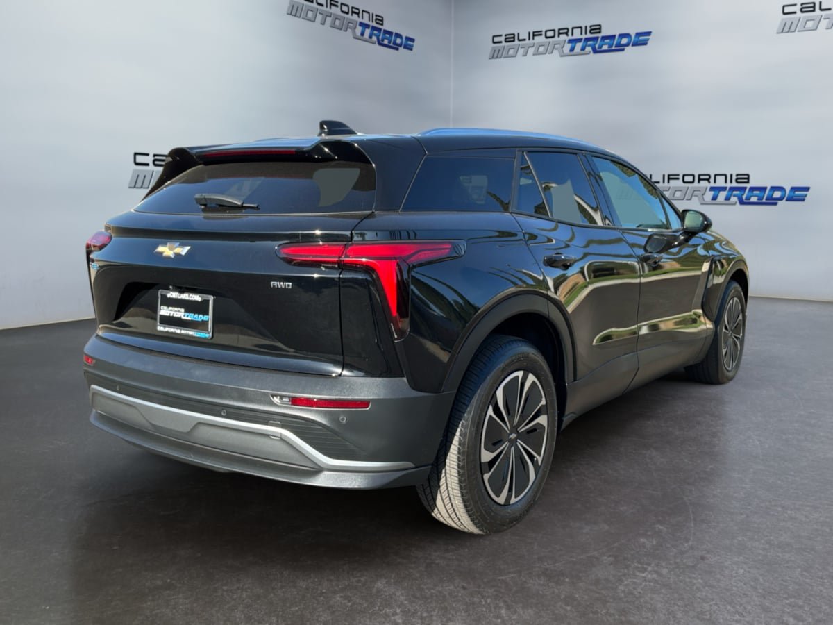 Used 2024 Chevrolet Blazer EV LT AWD/4WD image 5