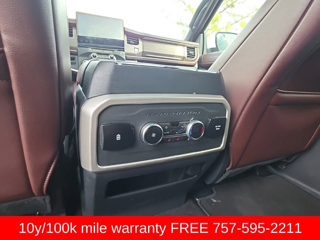 Used 2022 Ford Expedition Limited image 16
