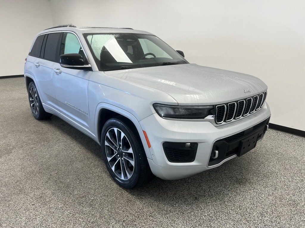 Used 2024 Jeep Grand Cherokee Overland image 15