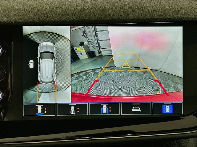 Used 2022 Buick Envision Avenir w/ Safety Package FWD image 18