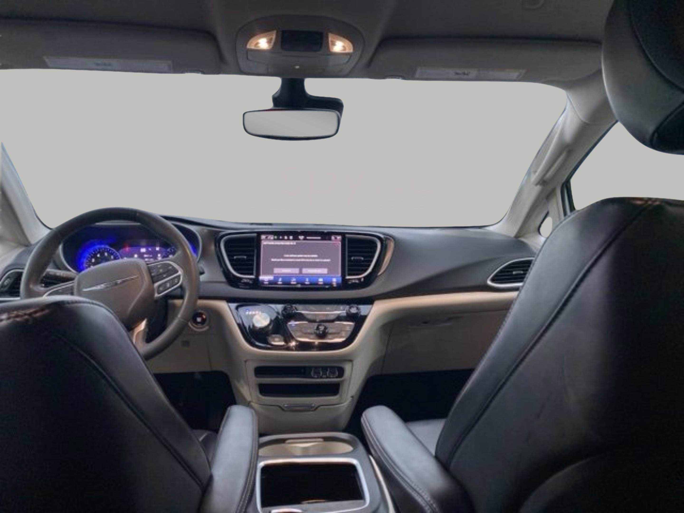 Used 2023 Chrysler Pacifica Touring-L image 29