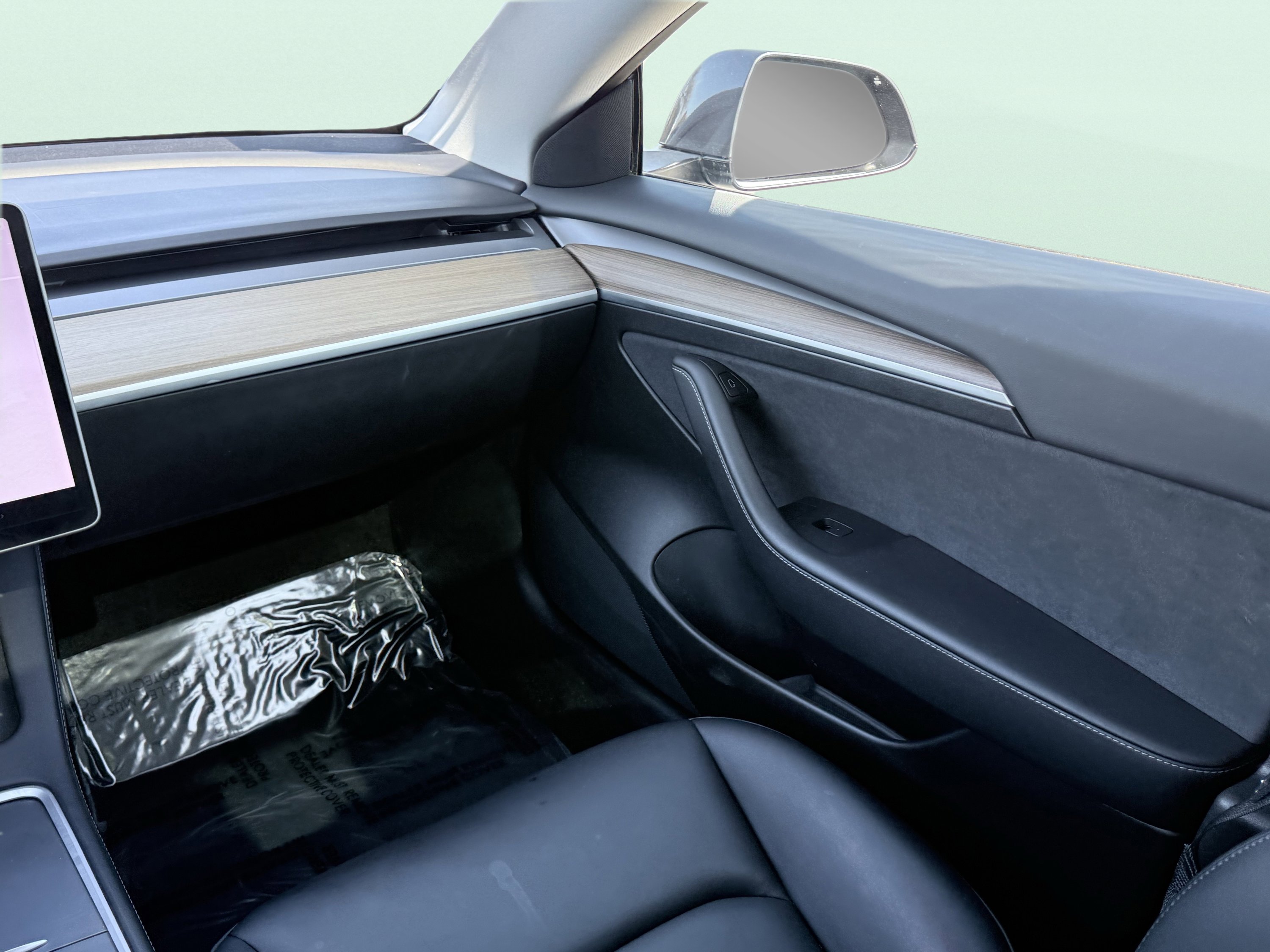 Used 2023 Tesla Model 3 Standard Range image 49