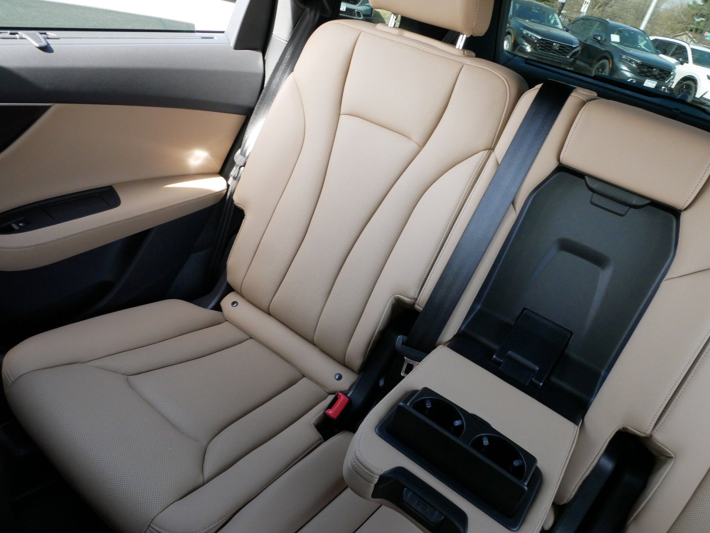 Used 2022 Audi Q7 Premium Plus image 12